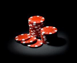 ws_red_poker_chips_1920x1200